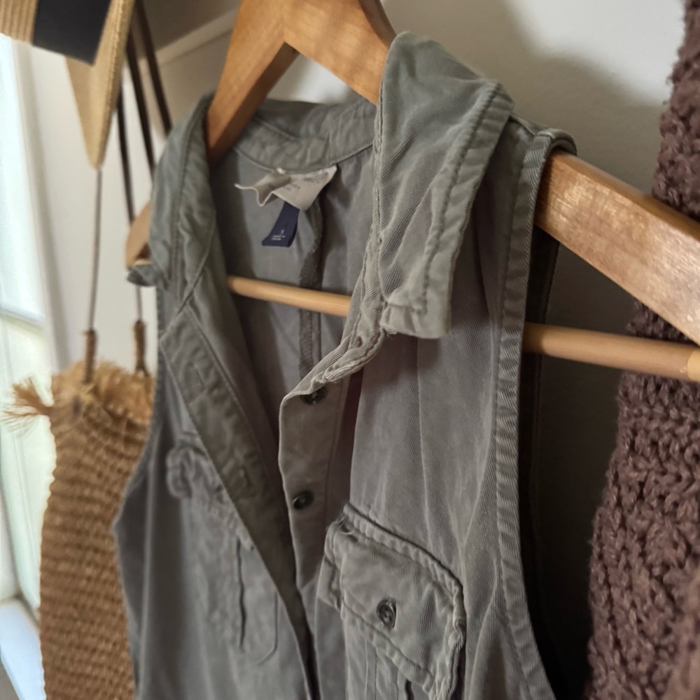 Universal Thread Romper - Picture 4 of 9